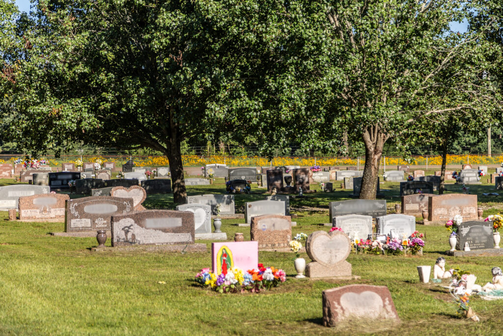 grass leaf landscape grave headstone